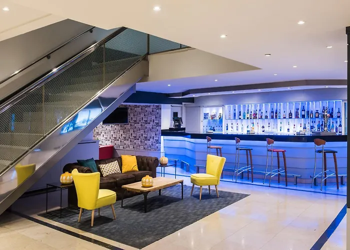 Madrid Alameda Aeropuerto by Meliá